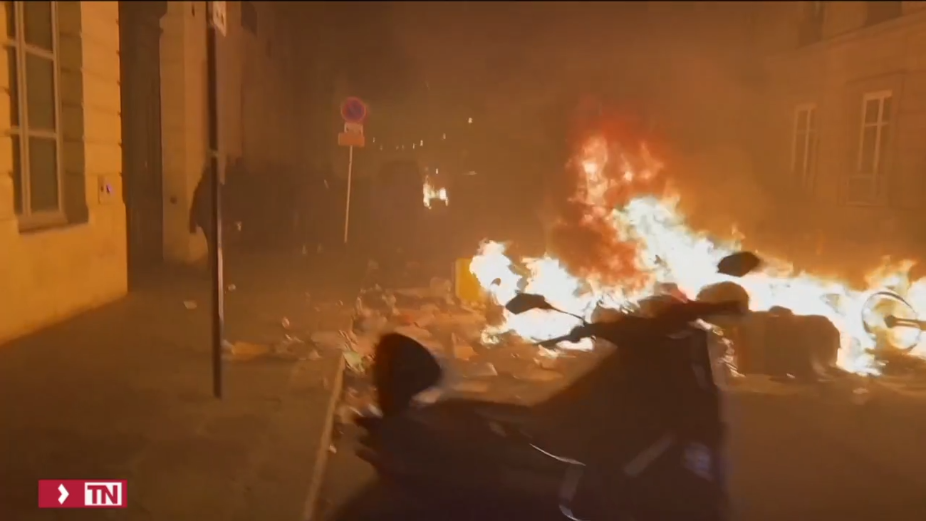 200 detenidos en París por las  protestas contra la reforma de las pensiones de Macron