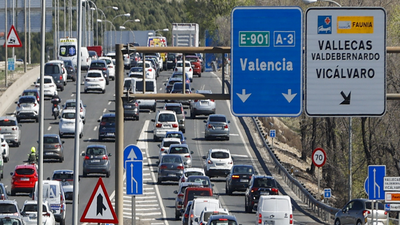 El puente de San José comienza en Madrid con atascos en las carreteras