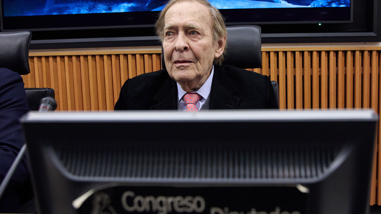 El Congreso se prepara para la moción de censura del martes