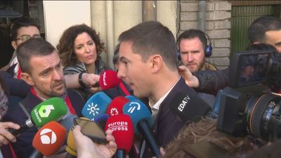 Lobato defiende que las ayudas a las familias numerosas tengan un tope de renta