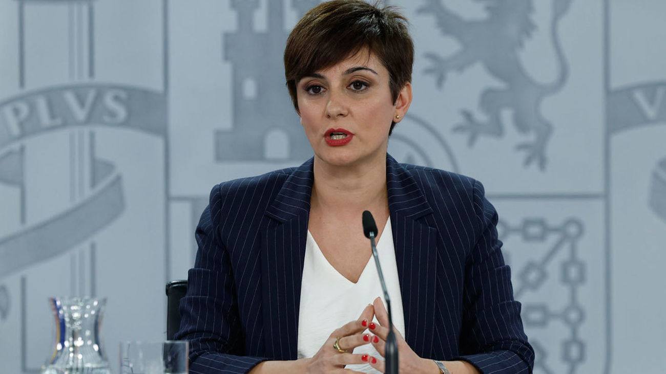 El Gobierno pide "prudencia" y "cautela" ante una posible crisis financiera y destaca la confianza en la banca