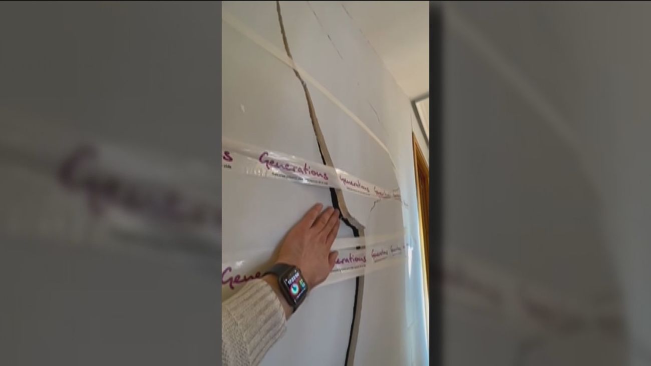 Vecinos de Seseña no pueden cerrar ventanas y puertas por las grietas