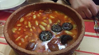 La mejor fabada del mundo se hace en el Mesón Sidrería Arturo de Madrid