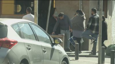 Comerciantes de Puente de Vallecas denuncian el mercadillo ilegal en el que "hay productos robados"