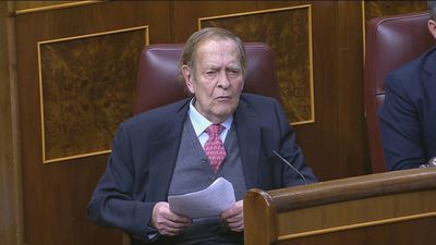 Tamames acusa a Sánchez de estar contagiado por "el síndrome de la Moncloa"