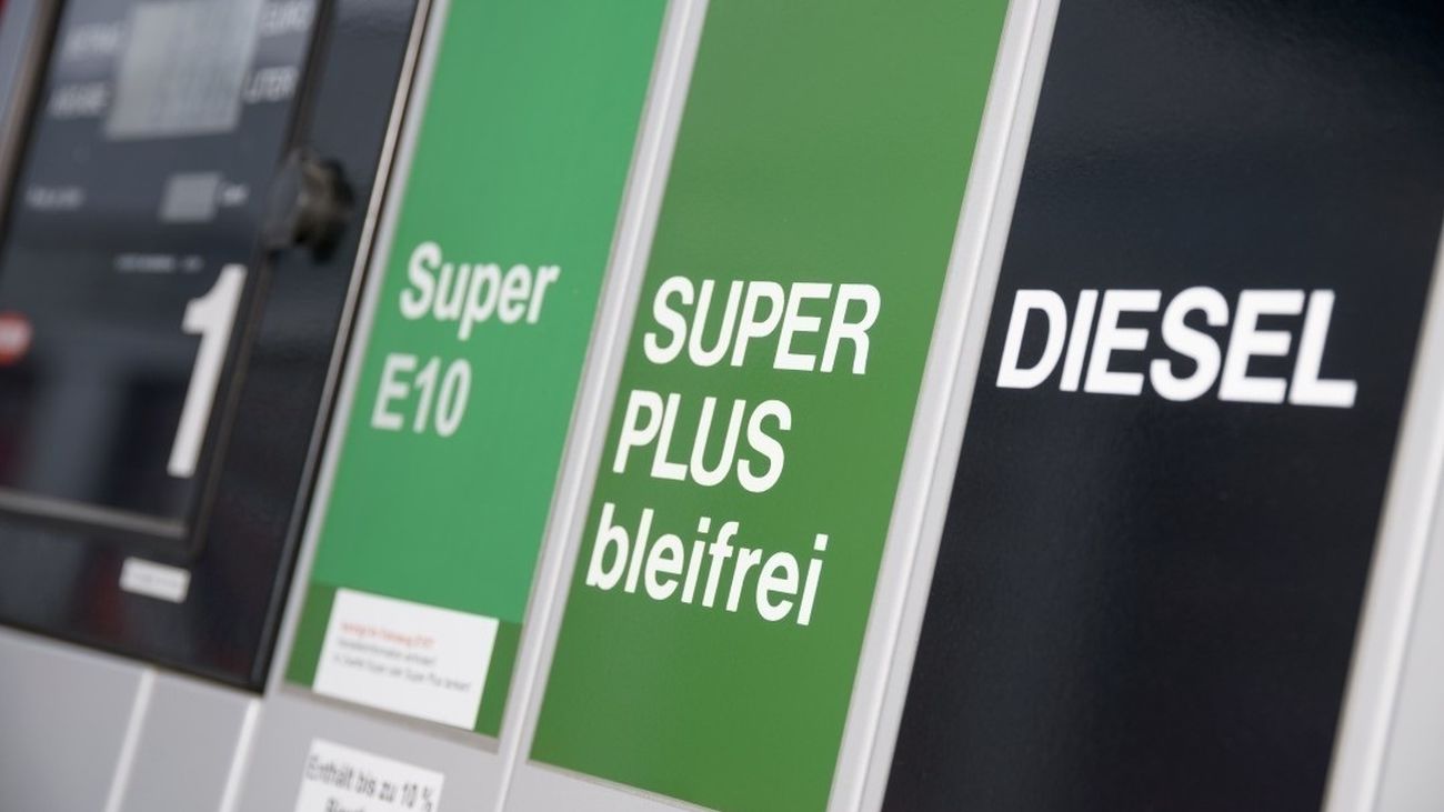 Alemania presiona a Bruselas para que permita que se vendan coches que usen combustibles sintéticos