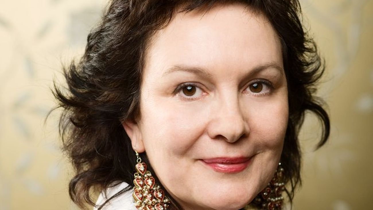 La escritora Clara Sánchez ingresa en la RAE