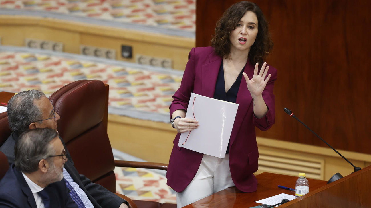 Ayuso reprocha a Lobato que "no va ir limpio" a las elecciones por la corrupción en Móstoles y Alcorcón