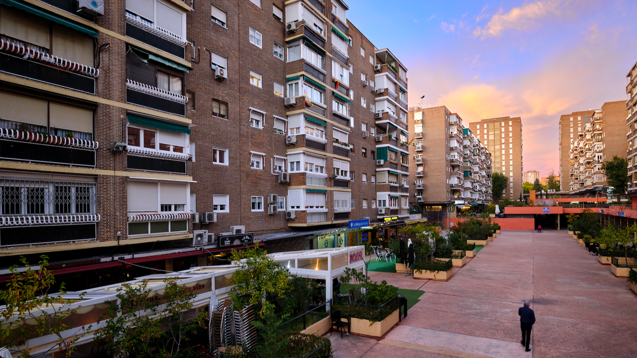 Las lonjas de Moratalaz, un clásico del terraceo en Madrid