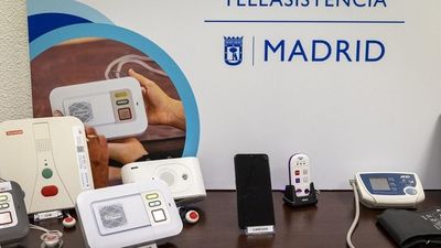 Las novedades en la teleasistencia en Madrid: relojes inteligentes con sistemas de geolocalización