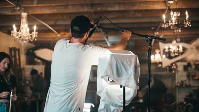 Aumentan un 55%  los rodajes de series en Madrid: "Cada rodaje crea empleo aquí en muchos sectores"