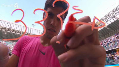 Dedicatoria de Alcaraz en Miami con guiño a Fernando Alonso