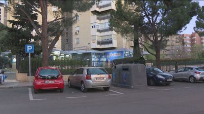 "Cuando vas a dejar al peque llegan y te quitan las cosas", denuncian robos junto a guarderías de Pinar de Chamartín