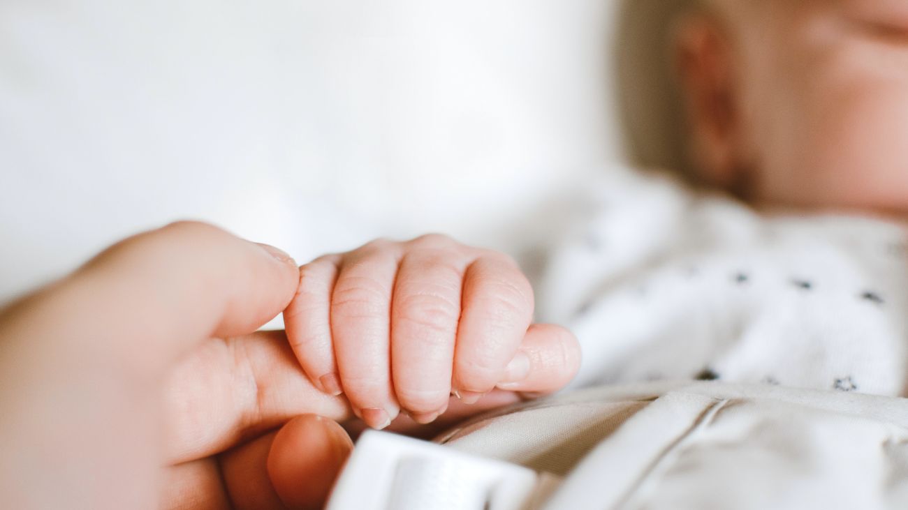 Eduardo, padre por gestación subrogada, explica su proceso en Estados Unidos