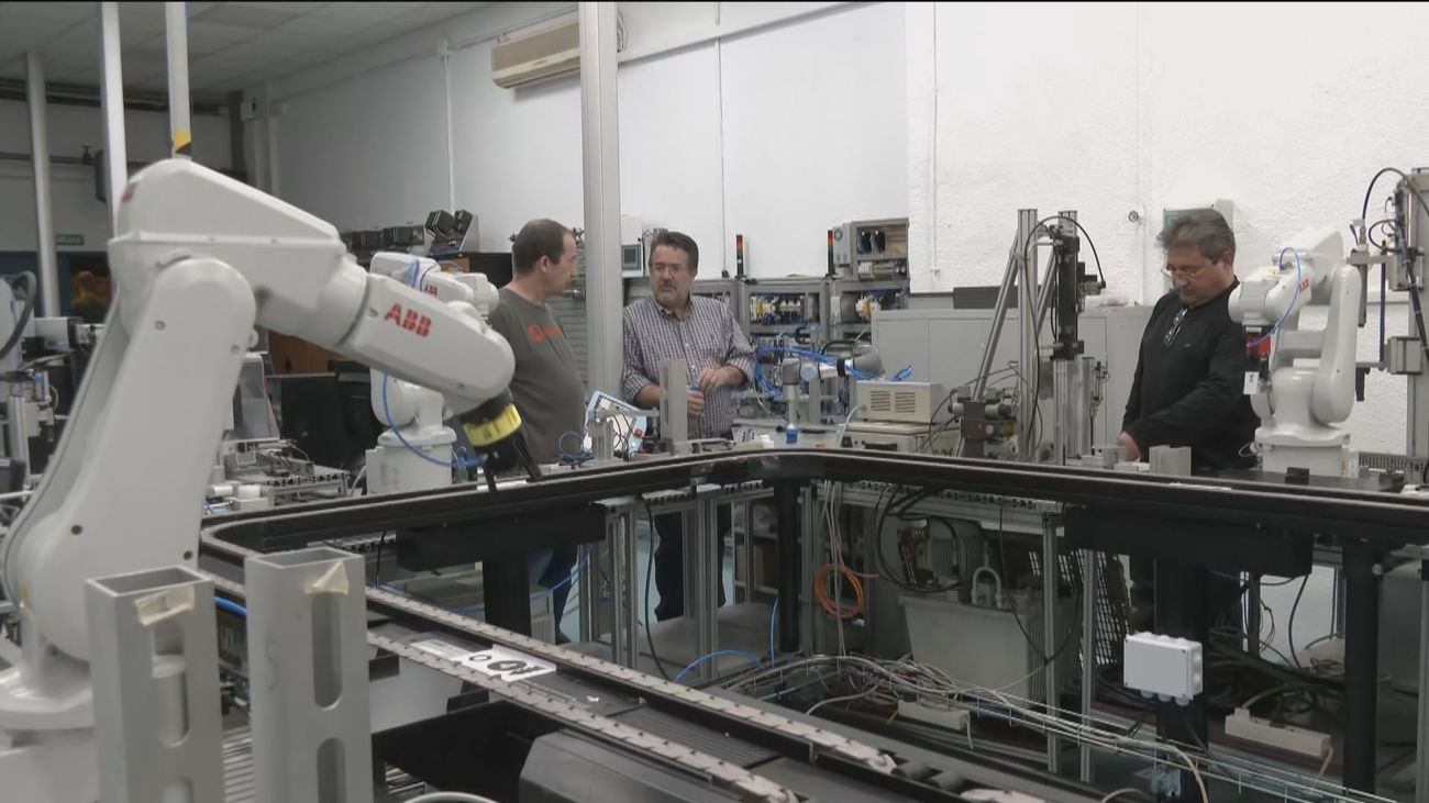 Leganés imparte cursos de formación robótica con gran éxito de empleo