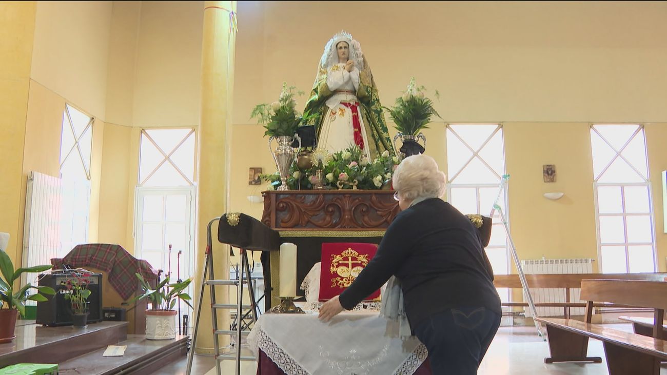 Viernes de Dolores con las primeras procesiones en las calles de Madrid