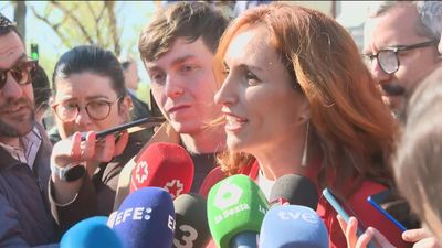 Mónica García evita explicar la situación irregular de su chalet en Cercedilla