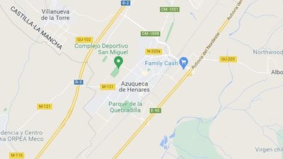 Muere un niño hallado inconsciente en una piscina de Azuqueca de Henares