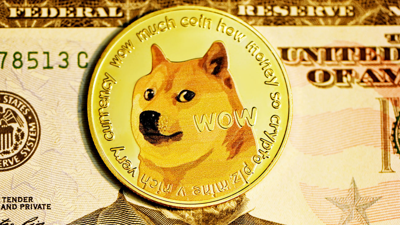 Twitter cambia su logo por el de dogecoin y dispara la cotización de la criptomoneda