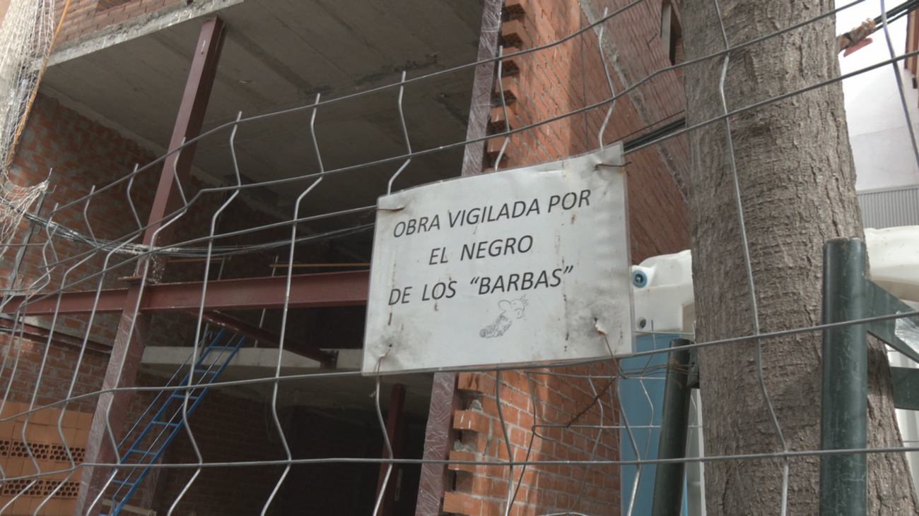 Clanes familiares se disputan la seguridad de las obras