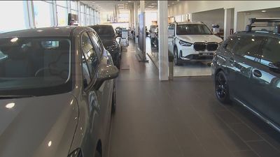 Las ventas de coches encadenan tres meses al alza creciendo el 66,1% en marzo
