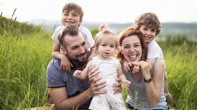 Madrid renovará, de manera automática, el título de familia numerosa hasta los 26 años