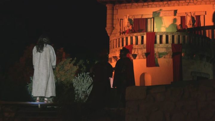 La Pasión de Jesús representada por los vecinos de Villarejo de Salvanés / Madrid Directo