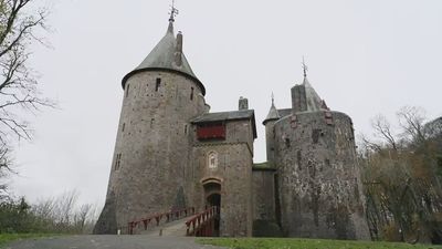 Castell Coch, en Cardiff, un castillo construido sobre otro castillo