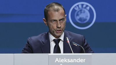 UEFA mantiene que ha perdido la confianza en Infantino