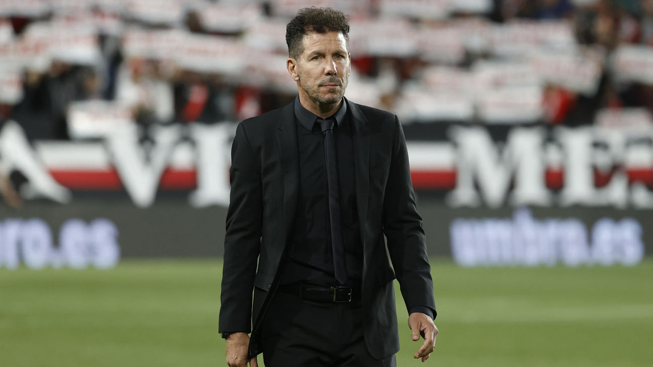 Simeone: "Apretar el acelerador hasta el final vengan curvas o lo que venga"