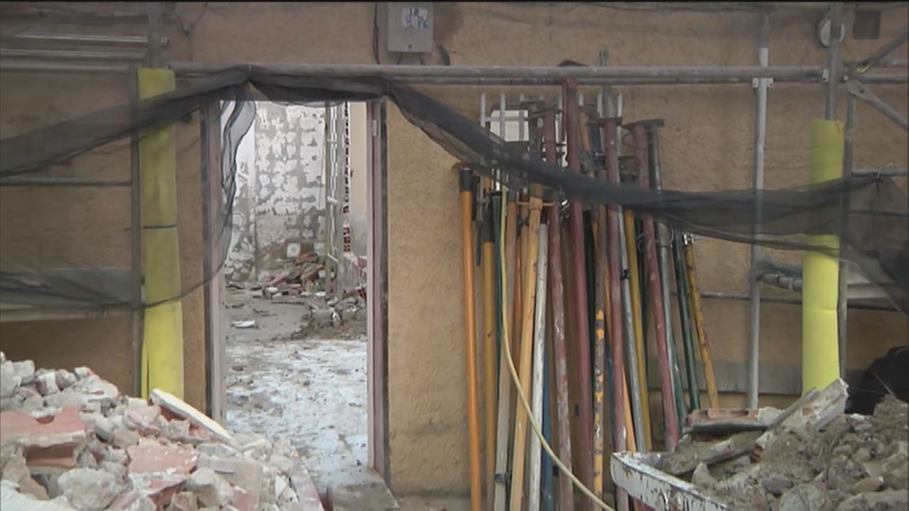 Una pareja sigue pagando la hipoteca de una casa derribada antes de entrar a vivir en Carabanchel