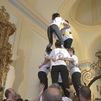 Castillos humanos andantes para honrar a la Virgen de la Poveda en Villa del Prado