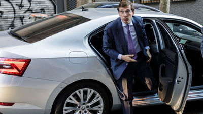 Almeida promete remodelar 12 plazas e intervenir en 3.000 calles de Madrid