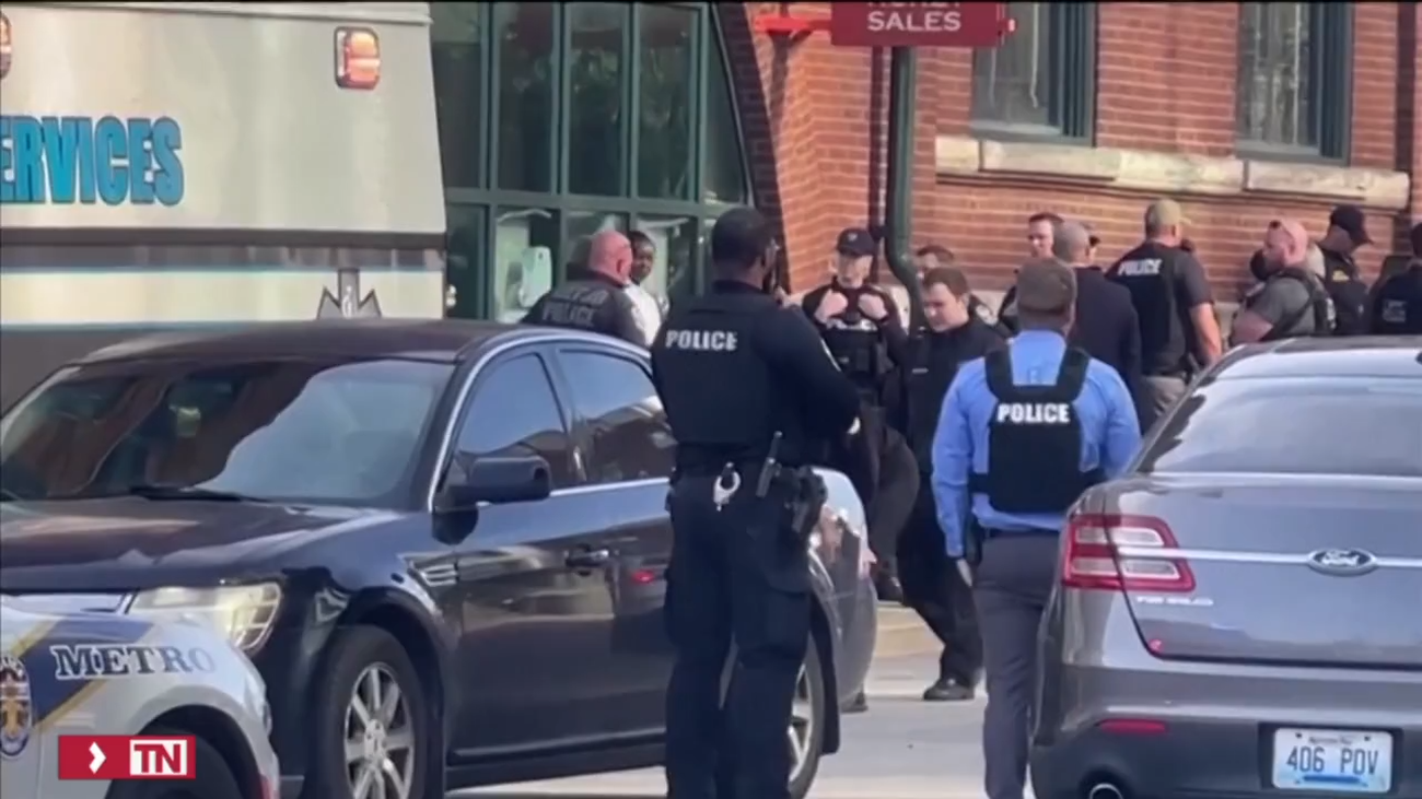 Cinco muertos y 8 heridos en el tiroteo en un banco en Louisville, en EEUU
