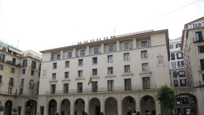 Un hombre acusado de acosar a su expareja se cambia de sexo y alega que ahora es mujer