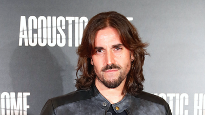 Andrés Suárez presenta el videoclip de 'Valientes' en apoyo a enfermos de Párkinson