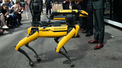 Robots policía patrullan las calles de Nueva York