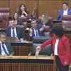 Adelante Andalucía echa arena en el escaño de Moreno en el Parlamento andaluz