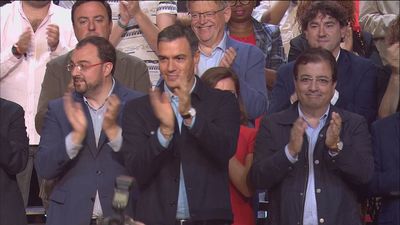 Los barones socialistas dejan solo a Sánchez en la convención municipal de Valencia