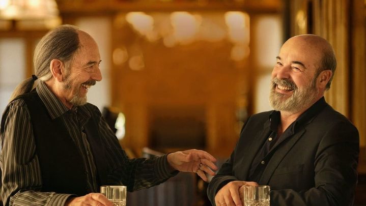 Sentimos las molestias (Movistar +) / dos hasta las dos