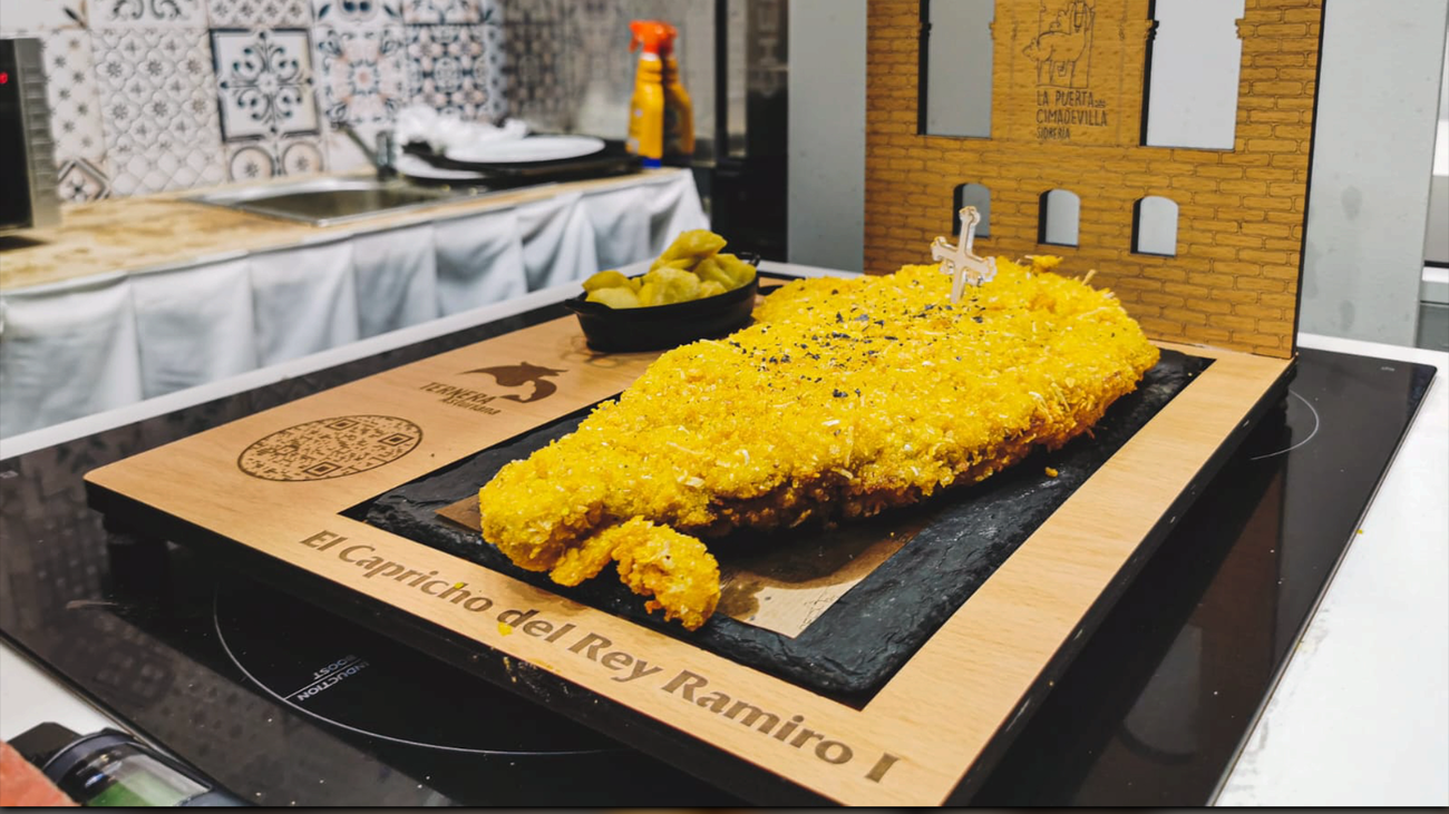 Así se hace el mejor cachopo de España