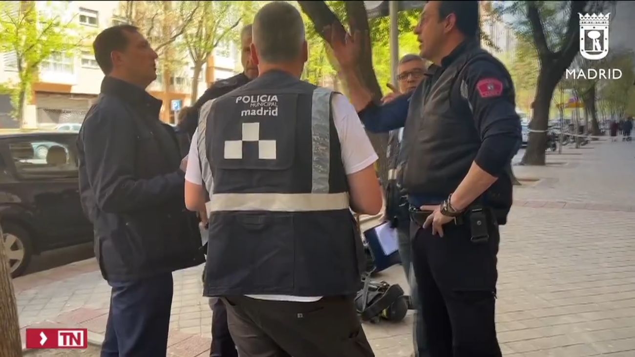 Dos trabajadores intoxicados, uno de ellos muy grave, en una obra en el Paseo de la Florida