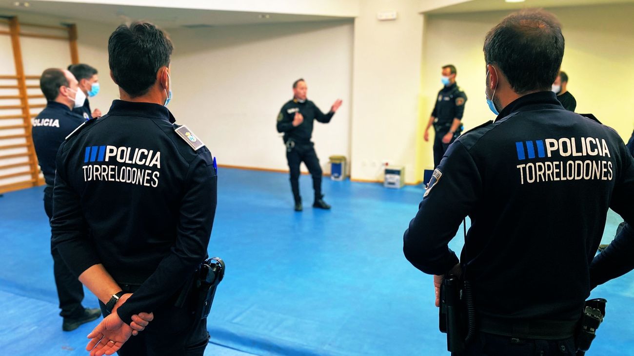 El Tribunal de las oposiciones a Policía Local de Torrelodones ya ha tomado una decisión sobre el opositor que aseguró sentirse mujer