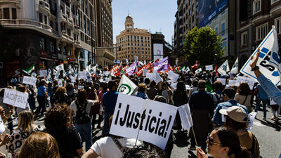 Protesta de los funcionarios de Justicia en el centro de Madrid: "Queremos una propuesta firme"