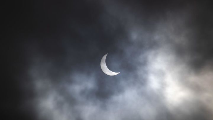 Vista del eclipse de sol del 19 de abril de 2023 / EFE