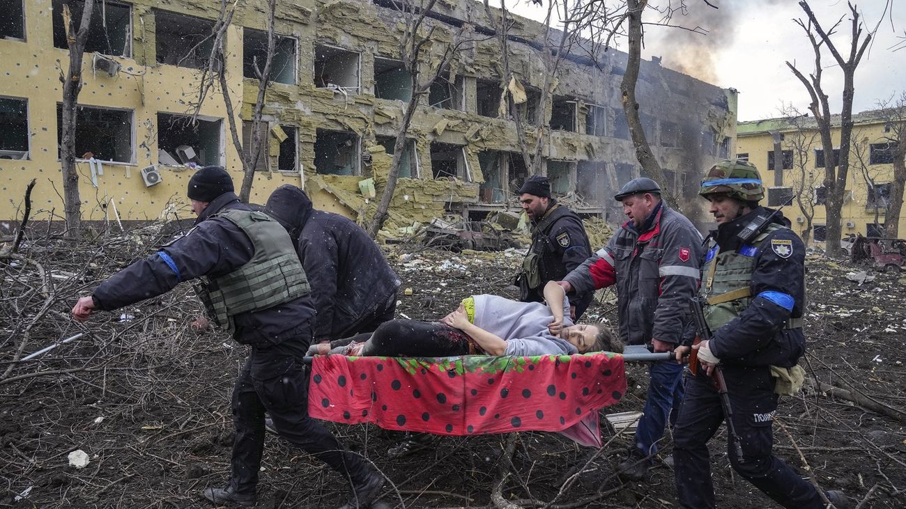 a muerte en hospital de maternidad en Mariúpol, foto del World Press Photo