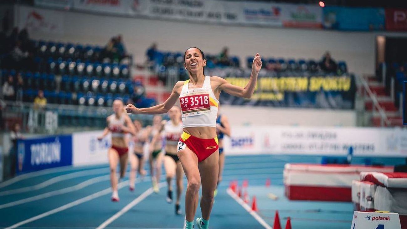 Ruth León, Campeona de España de 800 y 1.500 m