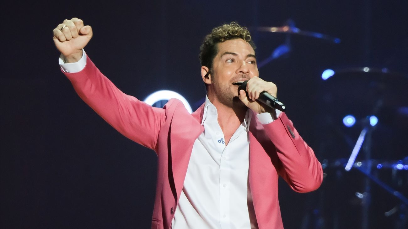 Bisbal y Rosalía triunfan en los Latin American Music Awards