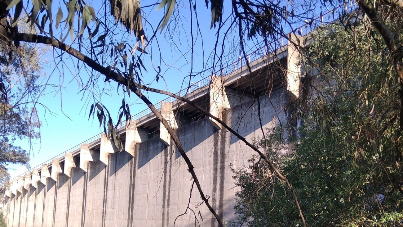 El Gobierno quiere, en plena sequía, demoler la presa de Valdecaballeros en Badajoz