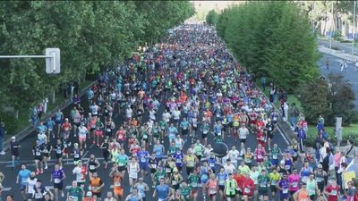 La fiesta de la Maratón de Madrid reúne a más de 35.000 corredores en la capital